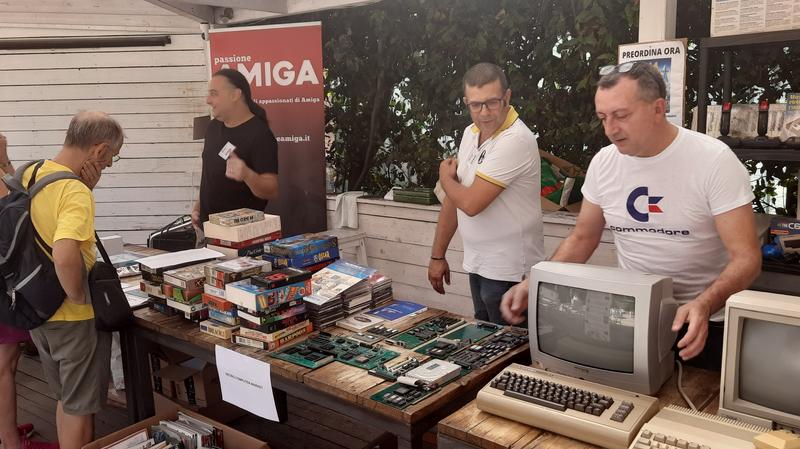 Amiga hardware on display