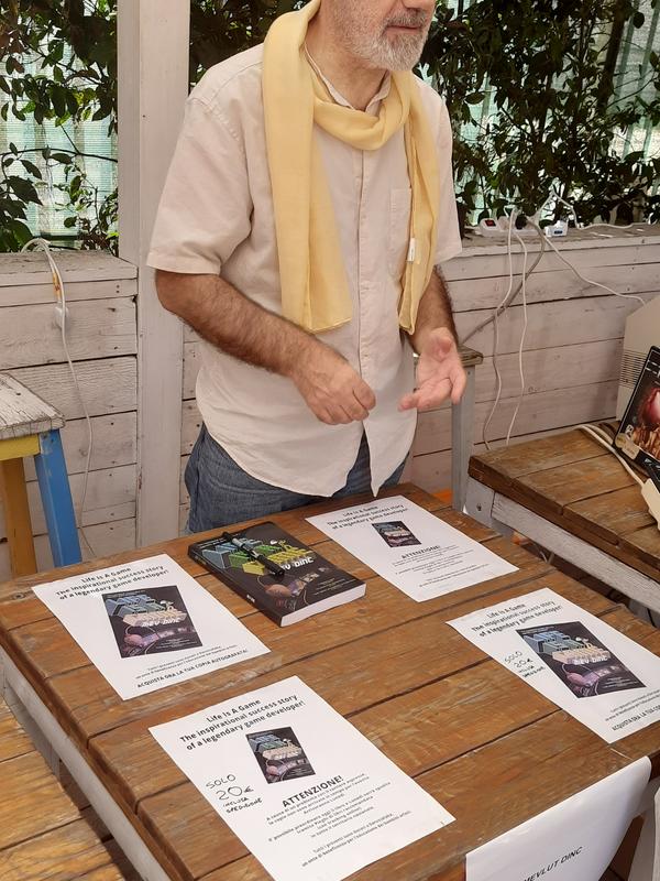 The presentation table